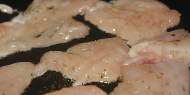 салат с курицей и сыром фета