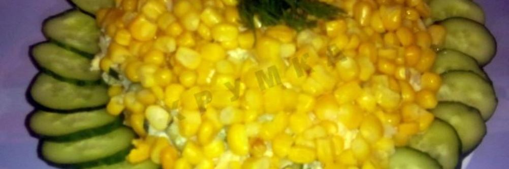 Салат с мясом криля и огурцами