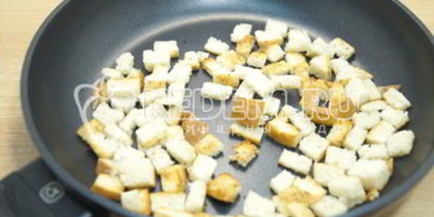 салат с сухариками и фасолью рита