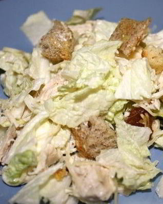 Салат с сухариками и пекинской капустой