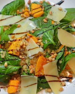 Салат с тыквой и киноа