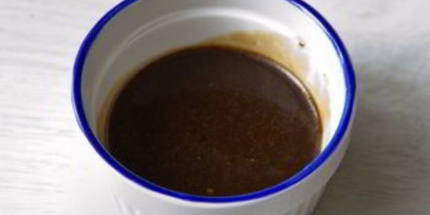 салат со стейком и медово-бальзамической заправкой