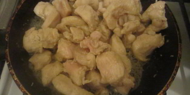 салат цезарь с курицей