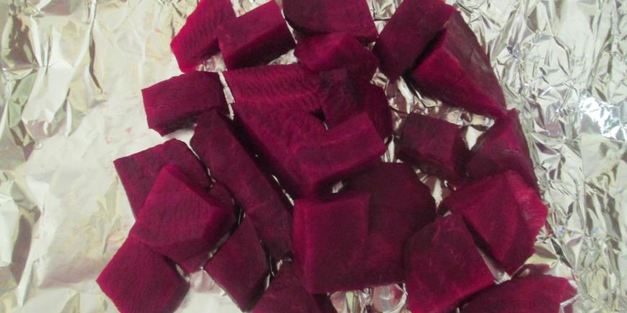 свекольный салат с фасолью и черносливом