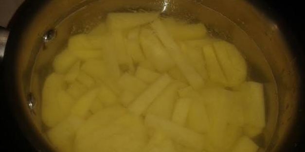 теплый салат с красной рыбой