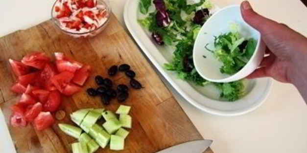 теплый салат с нутом