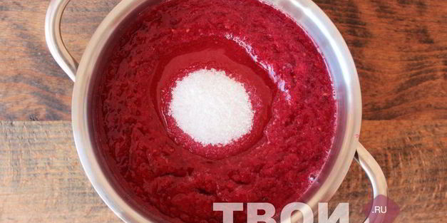 брусничный соус к мясу