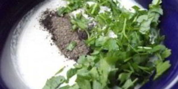 чесночный соус со сметаной