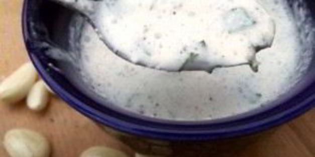 чесночный соус со сметаной