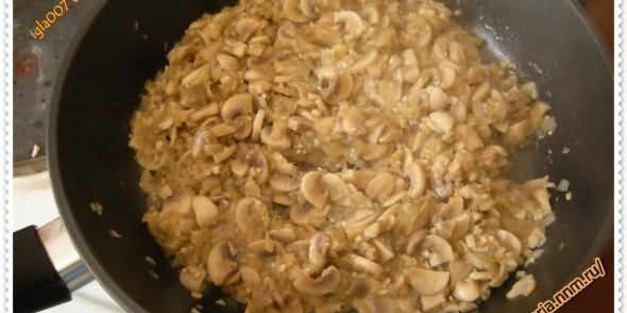 грибной соус с баклажанами