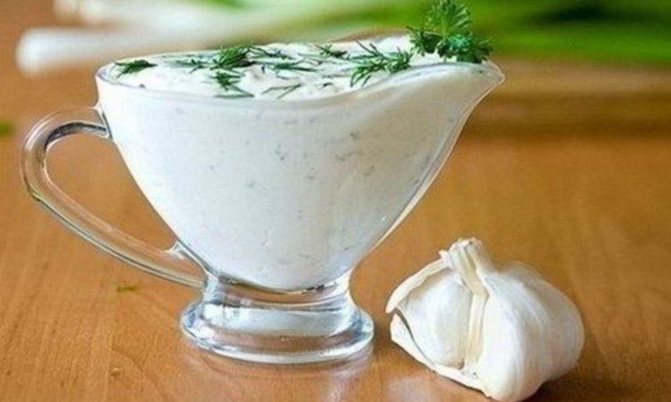 Рецепт огуречный белый соус с зеленью