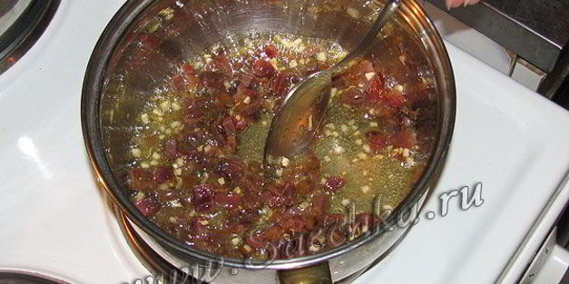 пикантный томатный соус