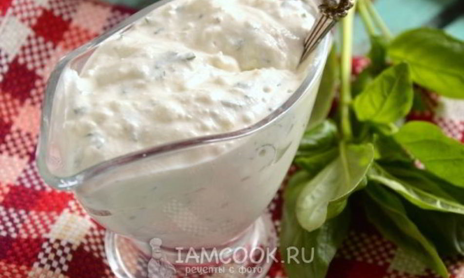 Рецепт сметанный соус с брынзой и базиликом