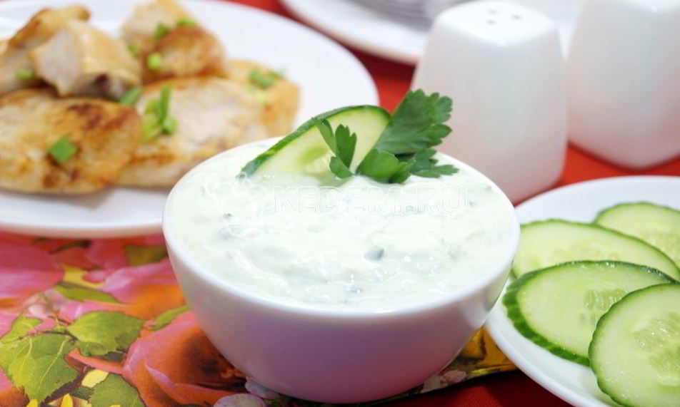 Рецепт сметанный соус весенний