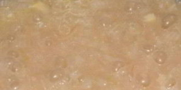 соус для рыбы из вина, масла и каперсов