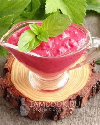 Соус из красной смородины с мятой