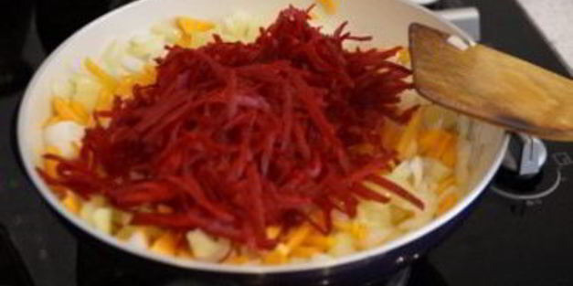 борщ красный из баранины