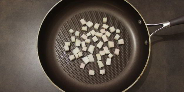 борщ на курином бульоне и сале