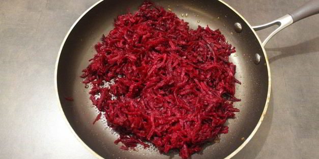 борщ на курином бульоне и сале