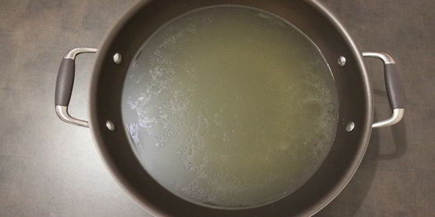 борщ на курином бульоне и сале