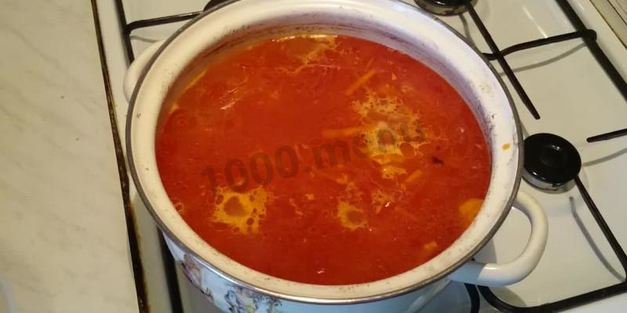 борщ на курином бульоне с отварной свеклой