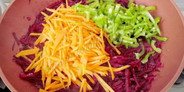 борщ с фрикадельками