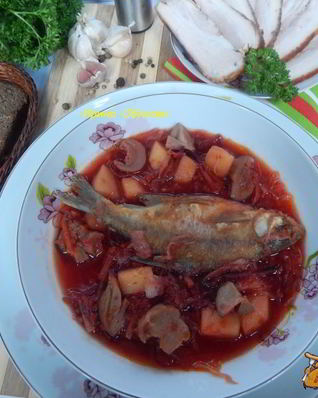 Борщ с грибами и карасями по-днепропетровски