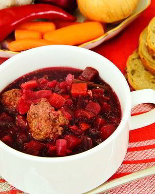 Борщ с шампиньонами и кабачками