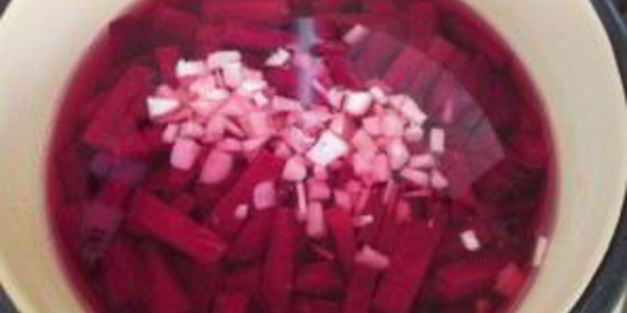 борщ с тушенкой