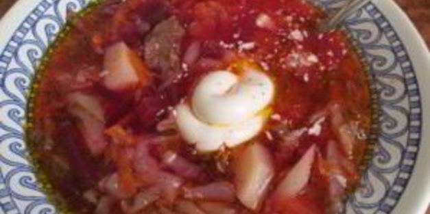 борщ с тушенкой