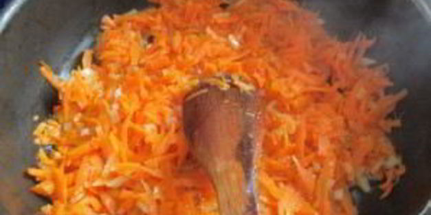 борщ с тушенкой