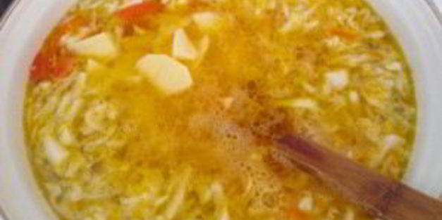 борщ с тушенкой