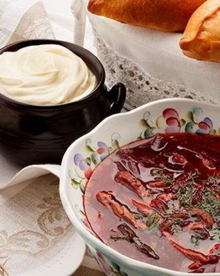 Борщ со шкварками