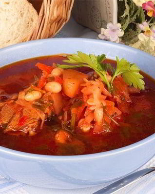 Борщ со свининой и фасолью