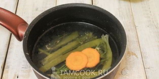 постный борщ с грибами и фасолью