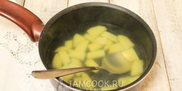 постный борщ с грибами и фасолью