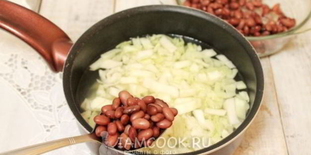 постный борщ с грибами и фасолью