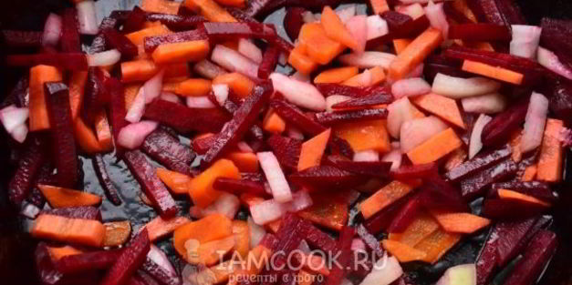 украинский борщ с галушками