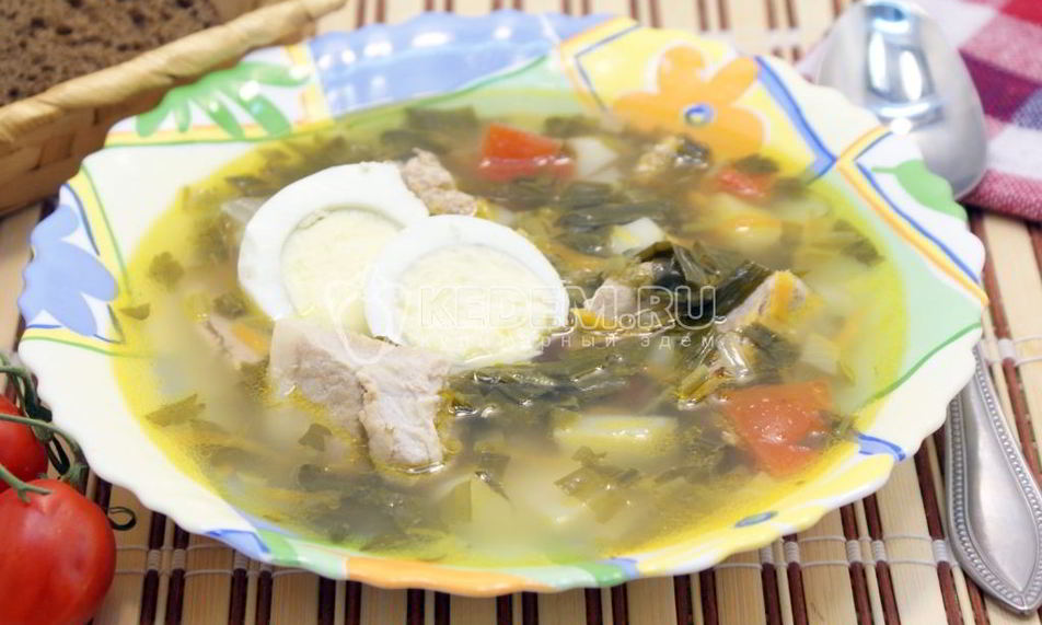 Рецепт зеленый борщ с щавелем и черемшой