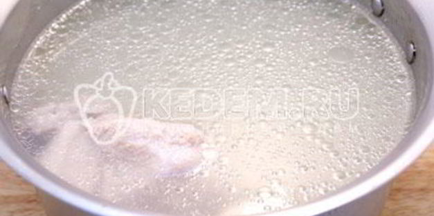 зеленый борщ с щавелем и черемшой