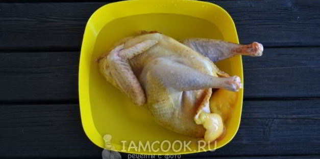 зеленый борщ со щавелем и яйцом