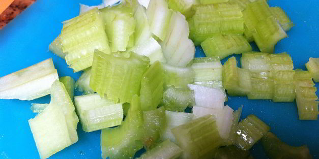 зеленый борщ со щавелем