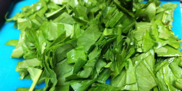 зеленый борщ со щавелем