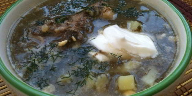 зеленый борщ