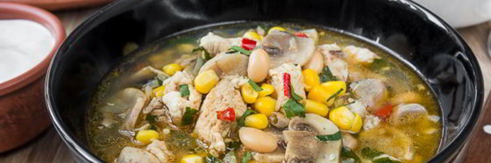 Чили-суп из курицы с грибами