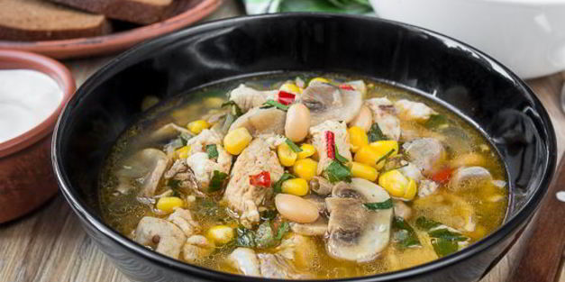 чили-суп из курицы с грибами