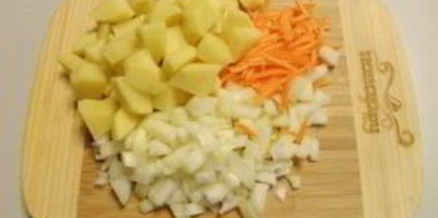 гороховый суп с копчеными ребрышками