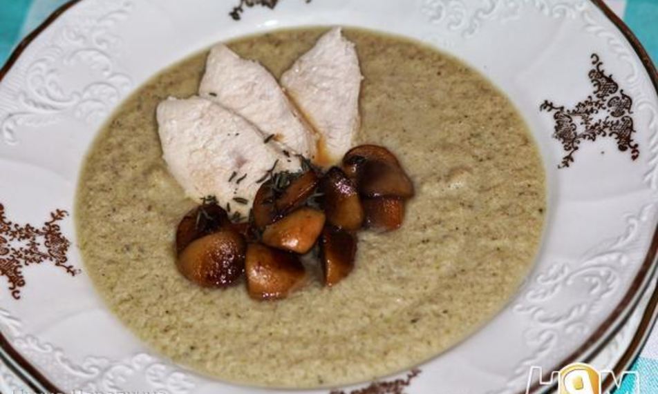 Рецепт крем суп из курицы и кабачков с грибами