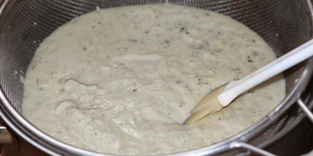 крем суп из курицы и кабачков с грибами