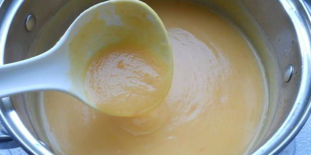 крем-суп морковно-картофельный со шкварками из утиного жира